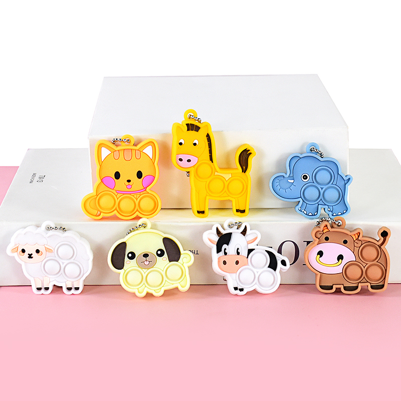 7PCS Cartoon Mini Keychain Fid - Kids Toys Elephant recensione e prezzo