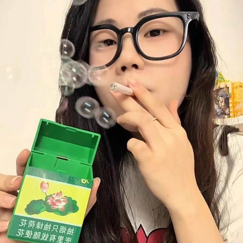 Creative Plastic Cigarette Box - Bubble Machine Outdoor recensione e prezzo