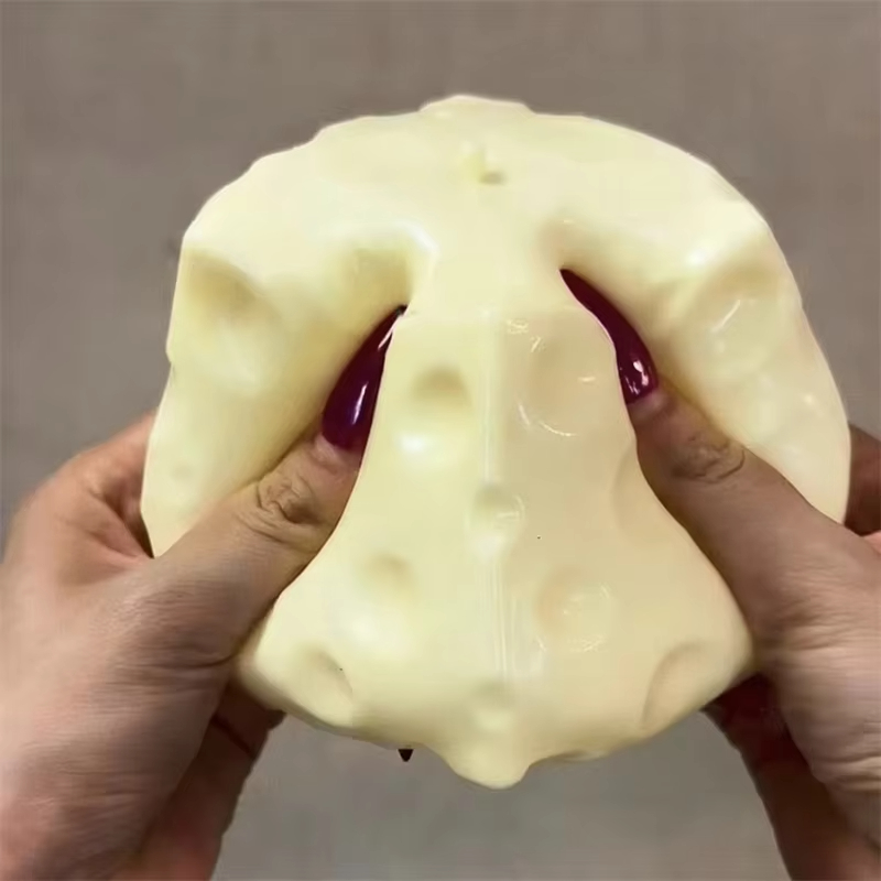 Milk Yellow Cheese Squishy Str - Kids Toys Yellow recensione e prezzo